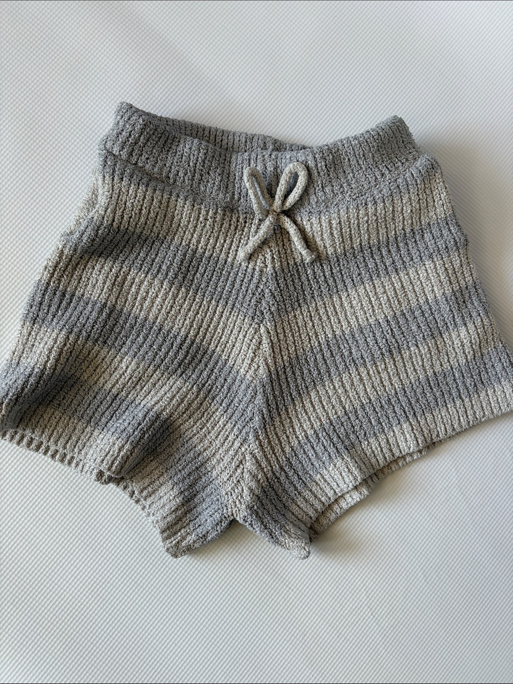 Hannah Banana cozy striped knit shorts, girls size 8